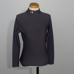 Like new Under Armour cold gear long sleeve!!